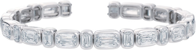 ASHOKA Timo Huggie Cuff Bracelet B1241