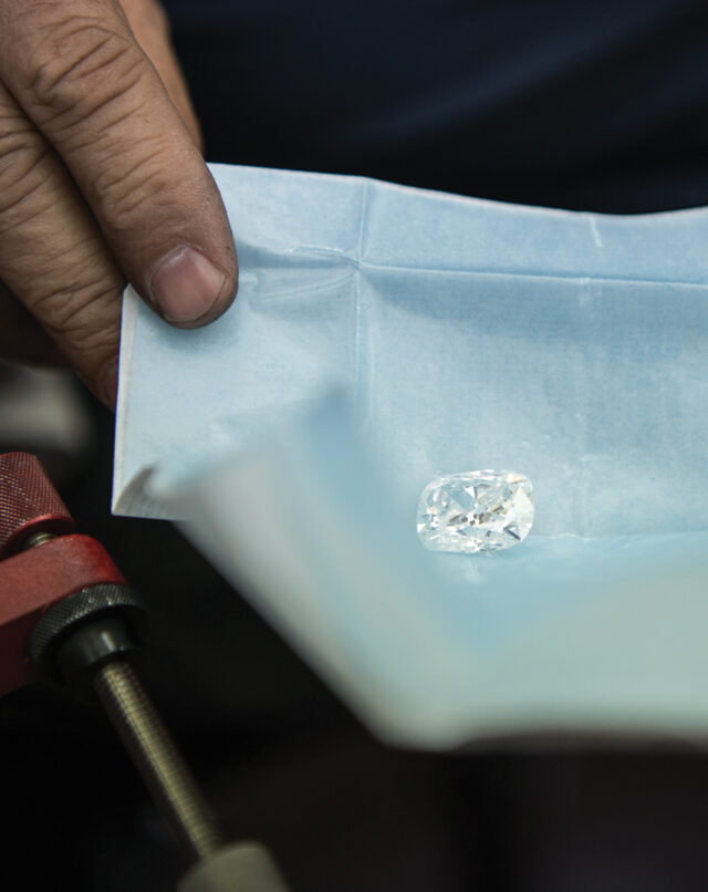 ATELIER DIAMOND 85 A7444 a