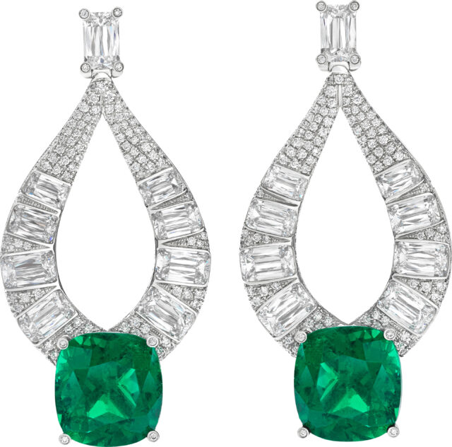 Ashoka and cushion emerald earrings e3457 v2
